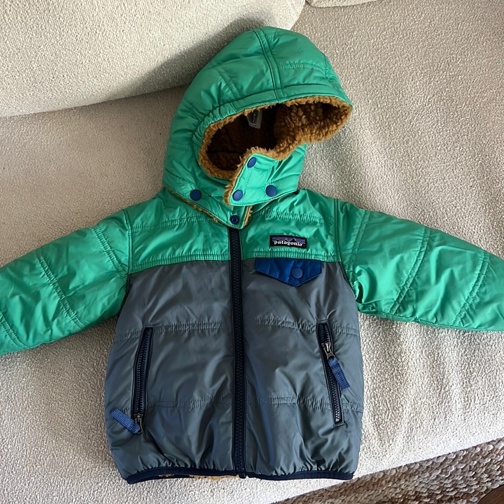 Patagonia toddler winter jacket reversible 12-18 months